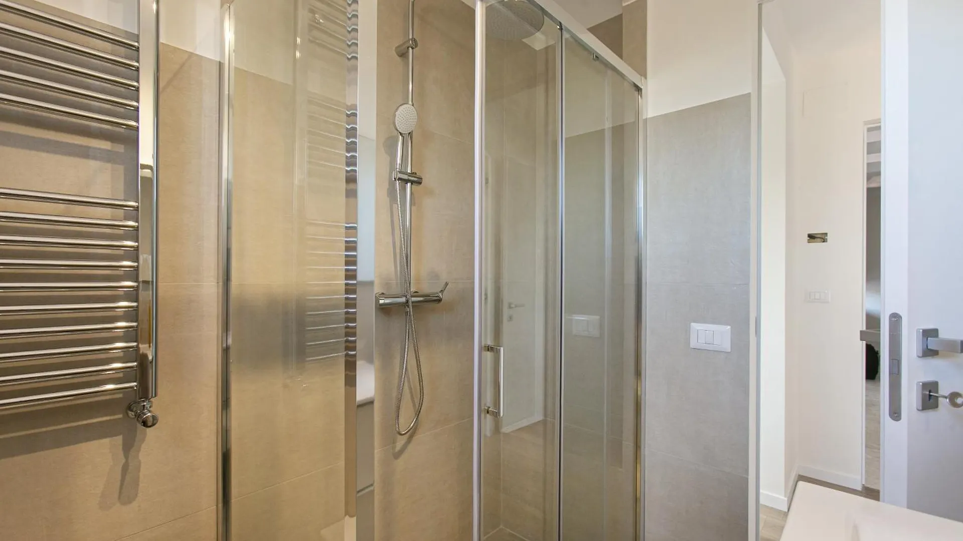 Attico Moderno Con Terrazza Vicino La Metro B Apartment Rome Italy