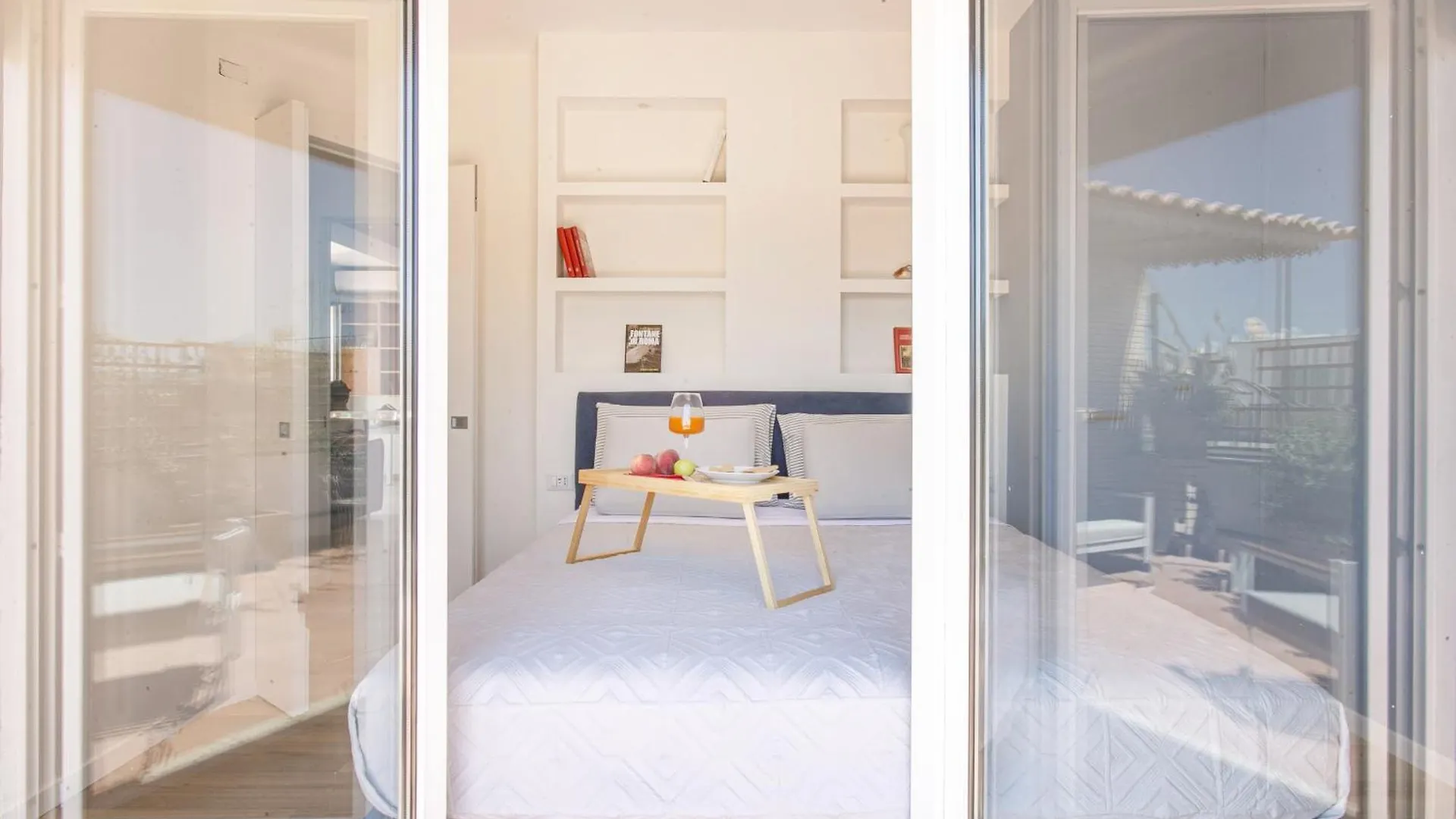 Attico Moderno Con Terrazza Vicino La Metro B Apartment Rome Italy